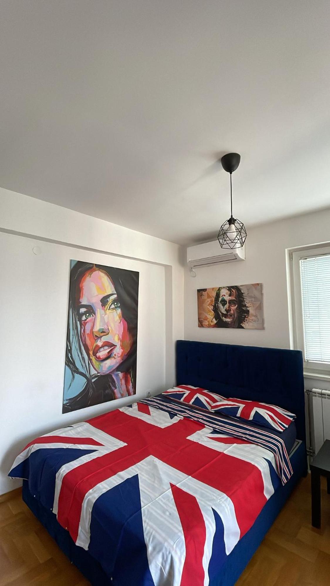 Apartamento New Modern Rooftop Apartment-free Private Parking Skopie
